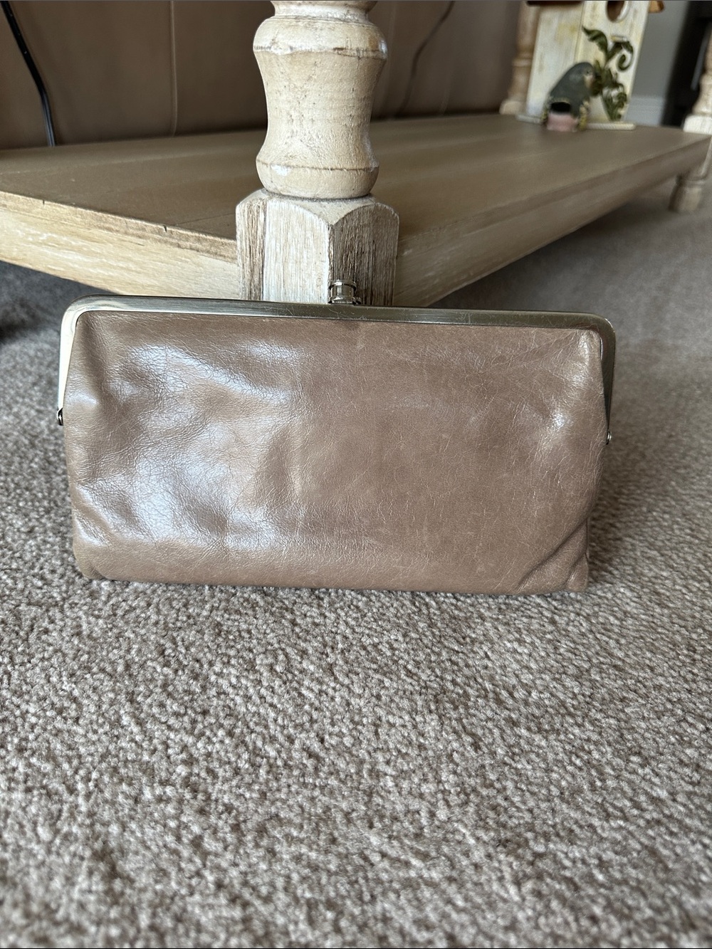 Hobo Lauren clutch wallet. - Picture 15 of 16